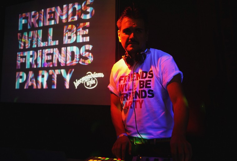 Фото Friends Will Be Friends Party 